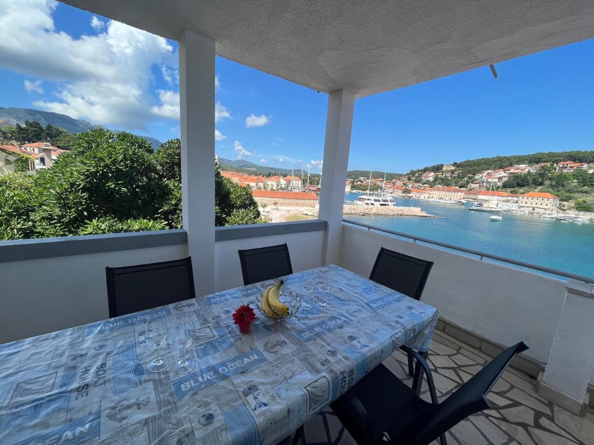 Apartments Peronja Jelsa Seafront Exterior foto