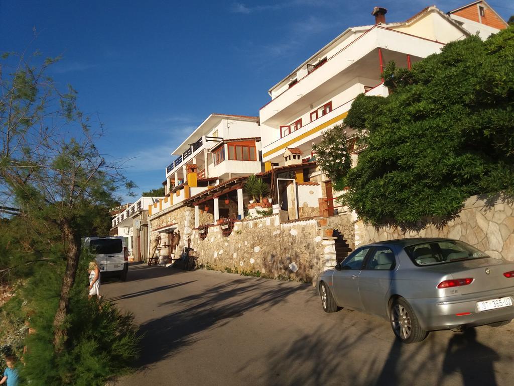 Apartments Peronja Jelsa Seafront Exterior foto